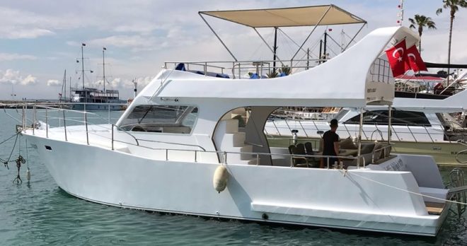 Private Yacht-Tour in Side: Luxus-Schildkröten-Abenteuer (Startzeit 10:00)