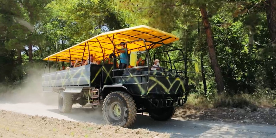 Monster-Abenteuer-Tour Side: Jetboot, Rafting & Mehr