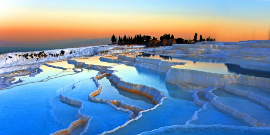 Pamukkale-Tagesausflug von Antalya: Baumwollburg & Hierapolis-Abenteuer